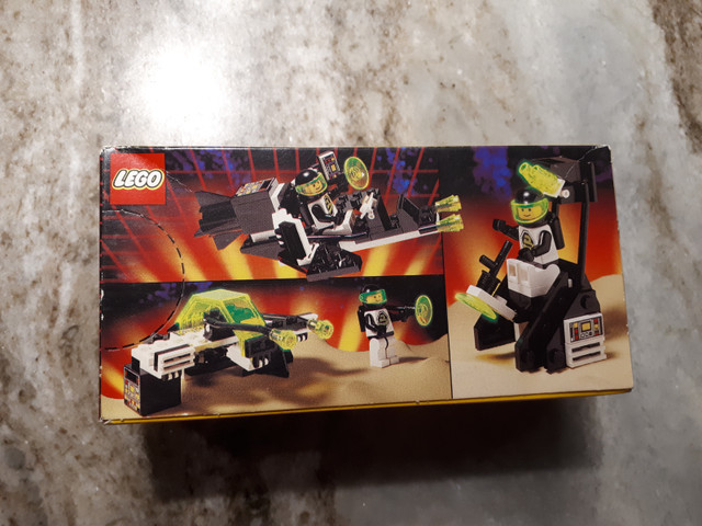 6832 LEGO Blacktron 2 Super Nova II (NEW IN BOX) - photo 3