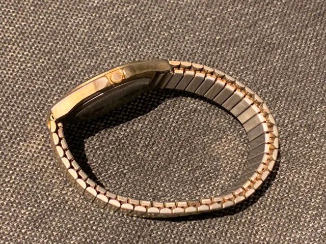 Nevada Quartz Watch image indicator(4)