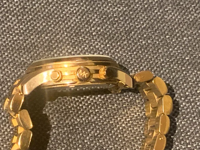 Michael Kors MK5193 Quartz Gold tone Band Women's watch image indicator(3)