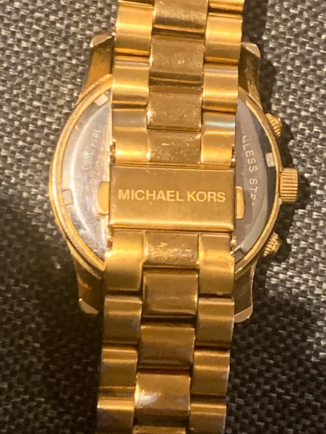 Michael Kors MK5193 Quartz Gold tone Band Women's watch image indicator(4)