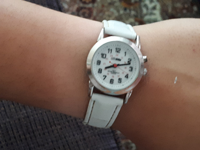 Globlu Ladies Easy Read White Strap Analog Watch