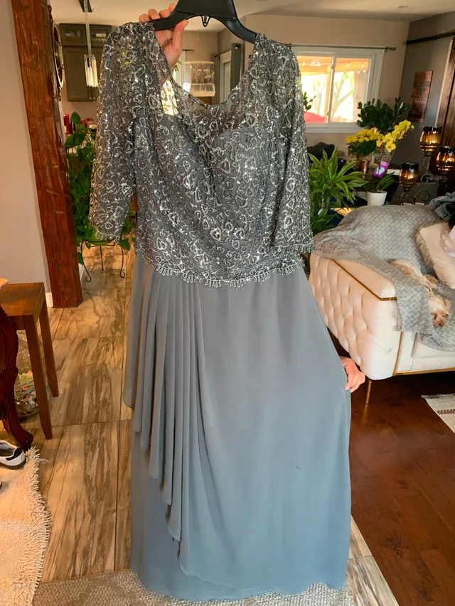 Womens dress thumbnail