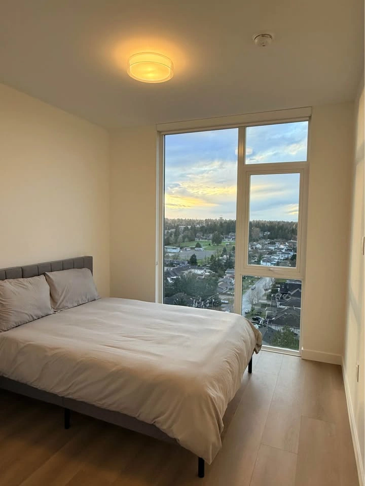 1 Bed 1 Bath - Apartment - photo 4