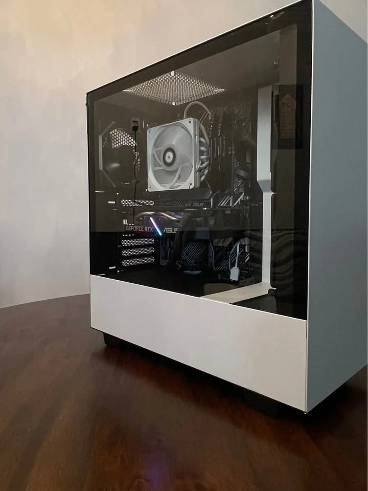 RTX CUSTOM GAMING PC - photo 2