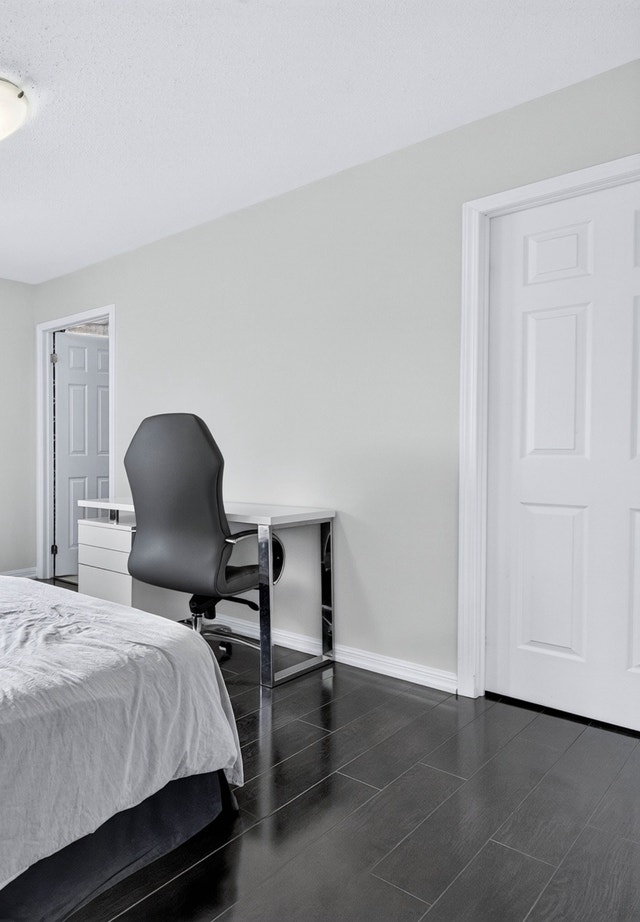 Modern, White Desk