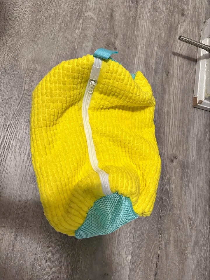 Moving sale: New shoe laundry bag
