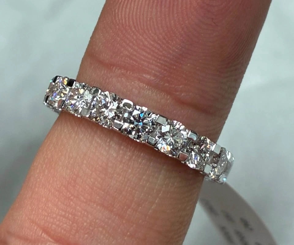 14k 2.54ct lab diamond eternity ring - photo 2