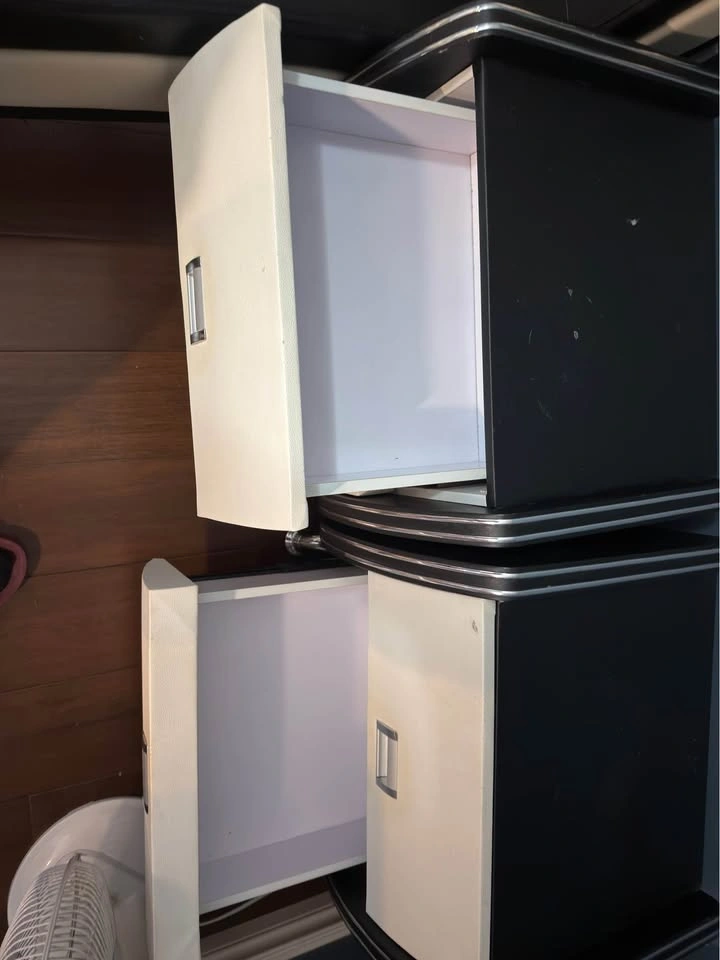 Modern Black and White Faux Leather Bed Frame and Nightstands - photo 4