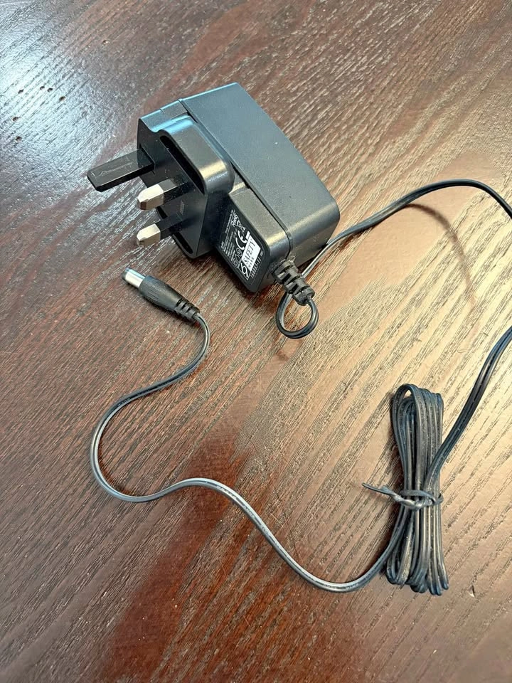 9V 0.85A power adapter for UK