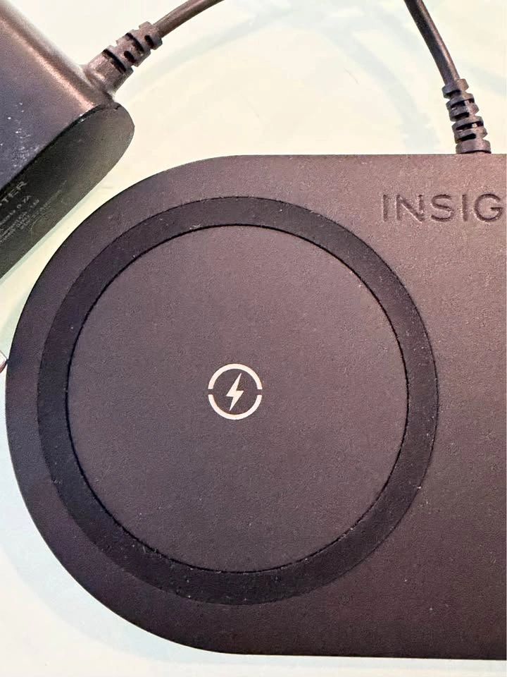 Like New Dual Wireless Charger Qi 20W - photo 2