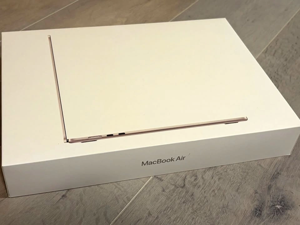 MacBook Air Box