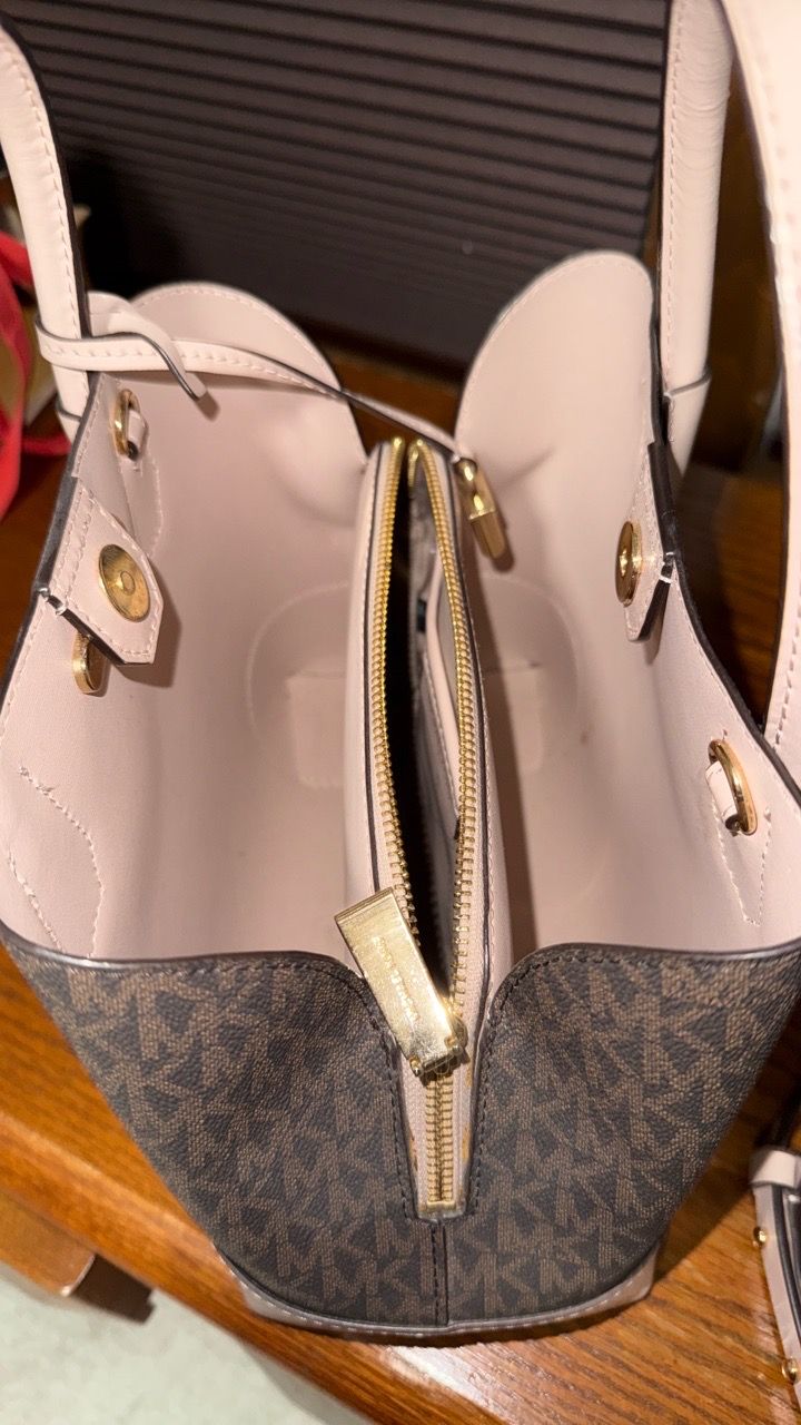 Michael Kors Pink and Brown Monogram Tote with Gold Hardware - photo 4
