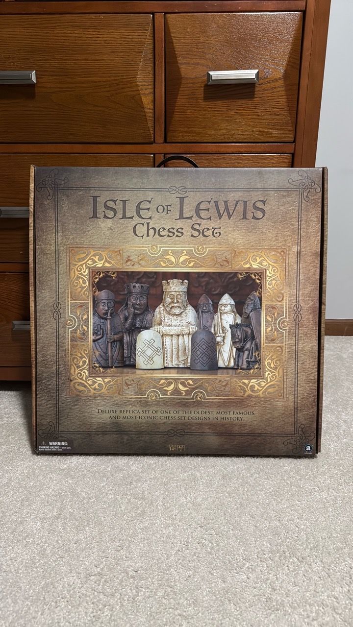 Giant Isle of Lewis Chess Set