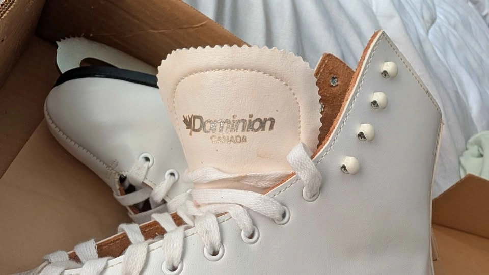 Dominion Ladies Figure Skates - photo 5