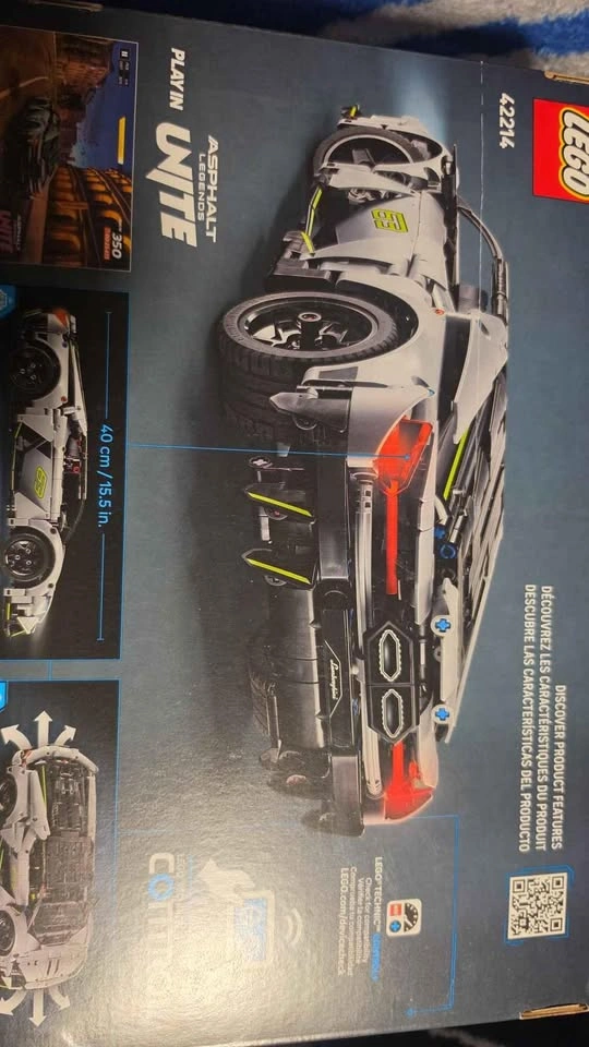 New Lego Technic Lamborghini Revuelto remote control car #42214 - photo 2