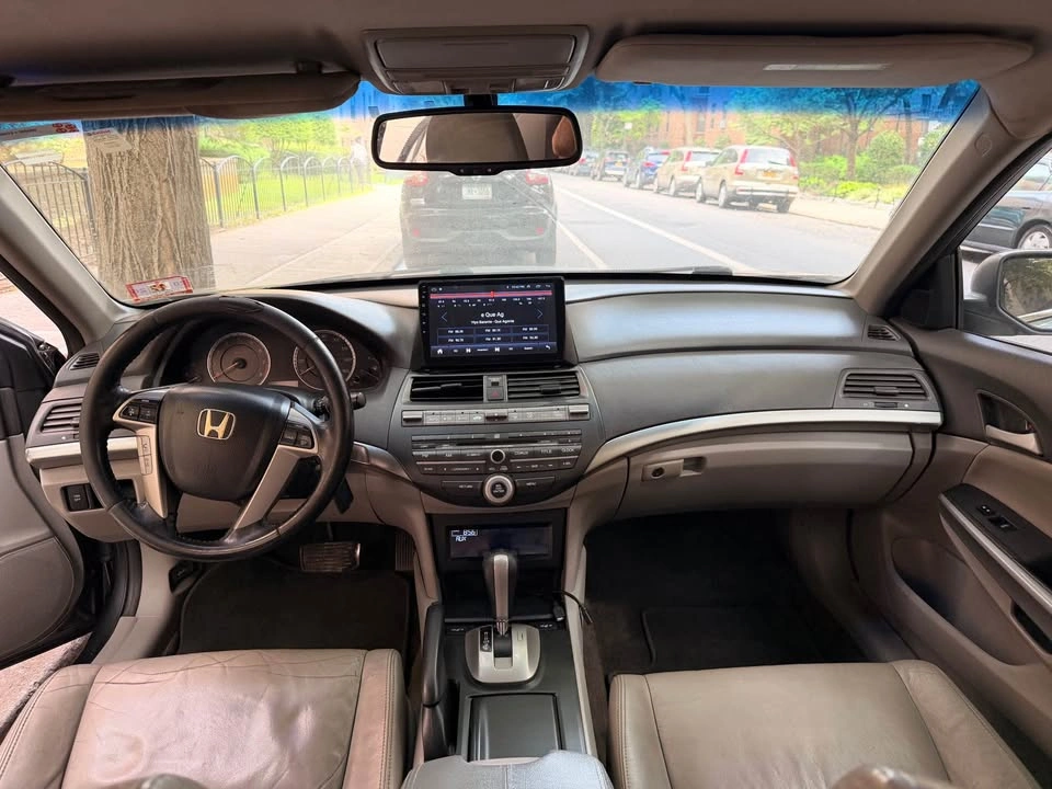 2010 Honda Accord EX-L Sedan 4D - photo 5