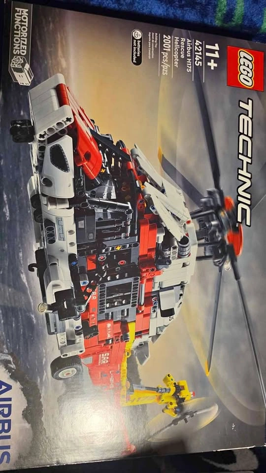 New Lego Technic Airbus H174 Rescue Helicopter model # 42145
