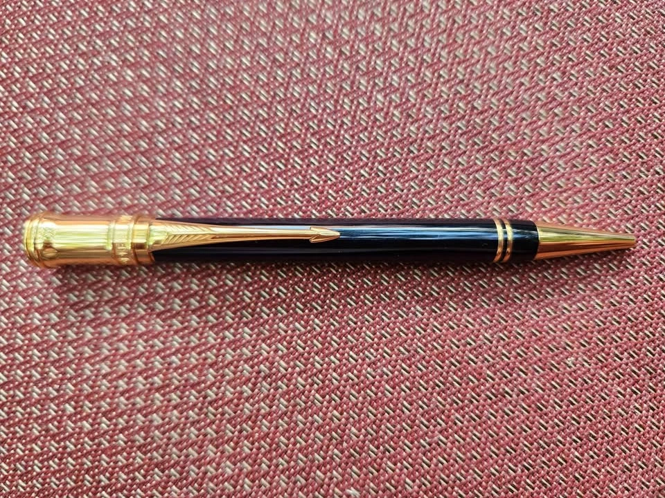 Vintage Parker Duofold Classic Ballpoint Pen (Black/Gold) - photo 3