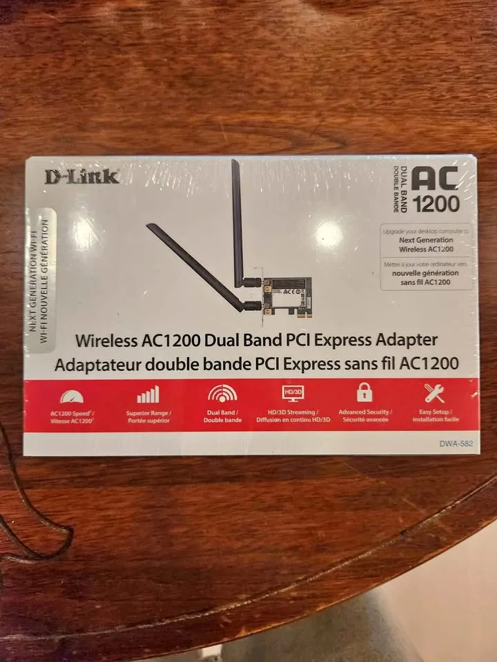 D-Link AC1200 Dual Band PCI Express Adapter thumbnail