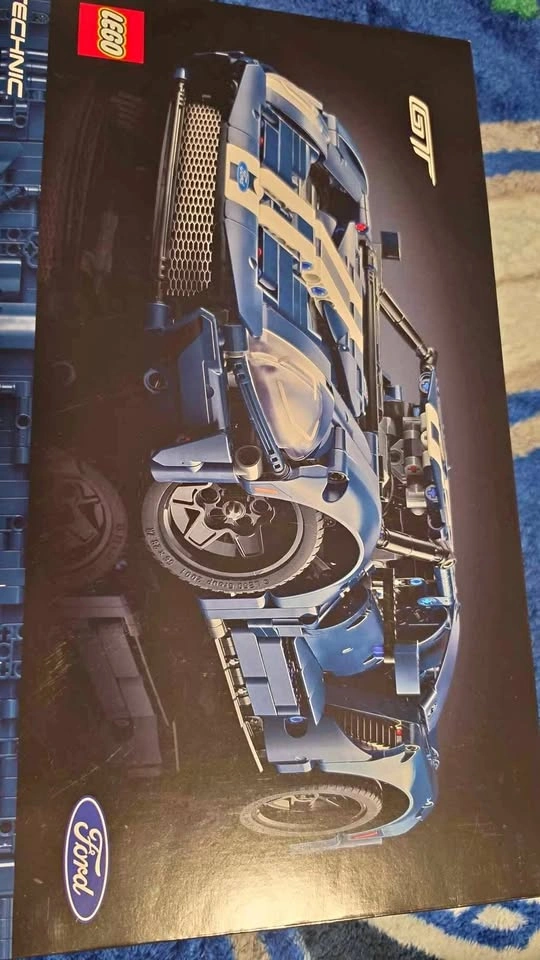 New Lego Technic Ford GT model #42154