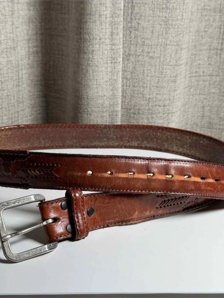 Vintage Wrangler Tooled Western Leather Belt (Unisex) - photo 3