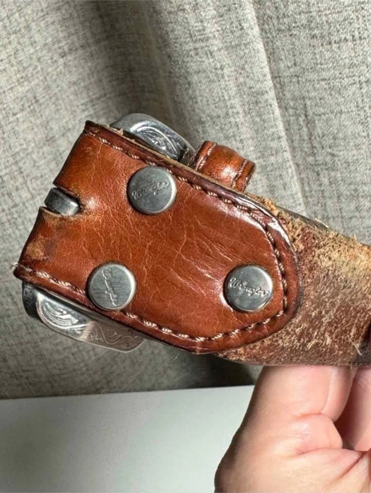 Vintage Wrangler Tooled Western Leather Belt (Unisex) - photo 4