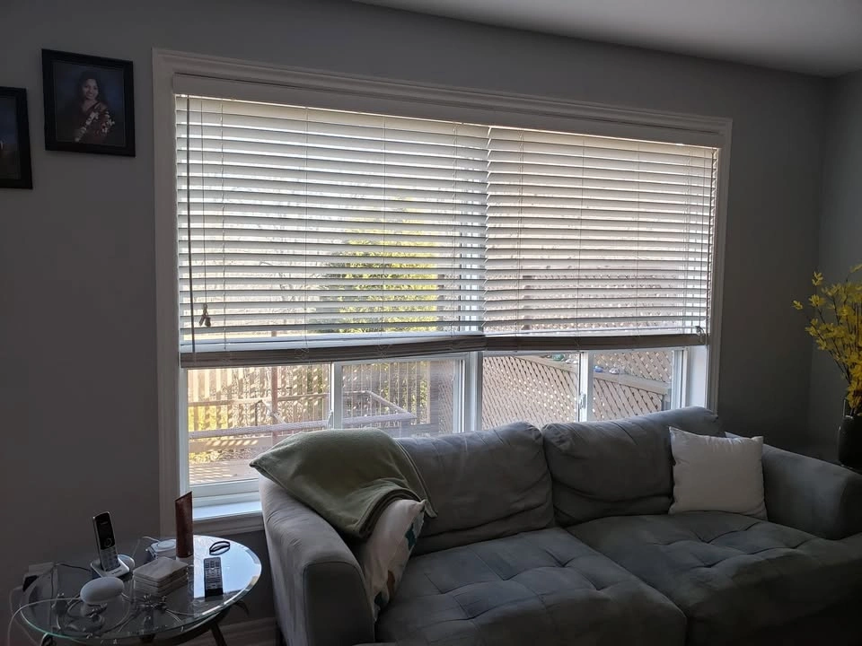 4 Blinds assorted sizes - $20 each - photo 4