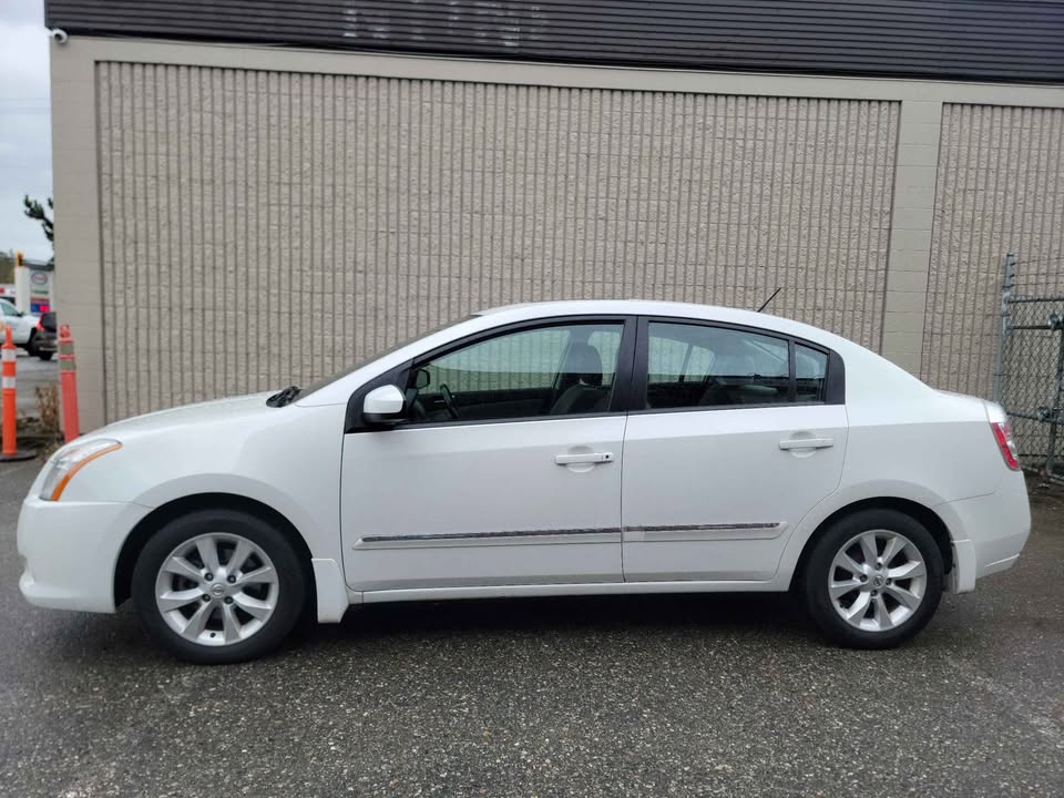 2010 Nissan Sentra - photo 4