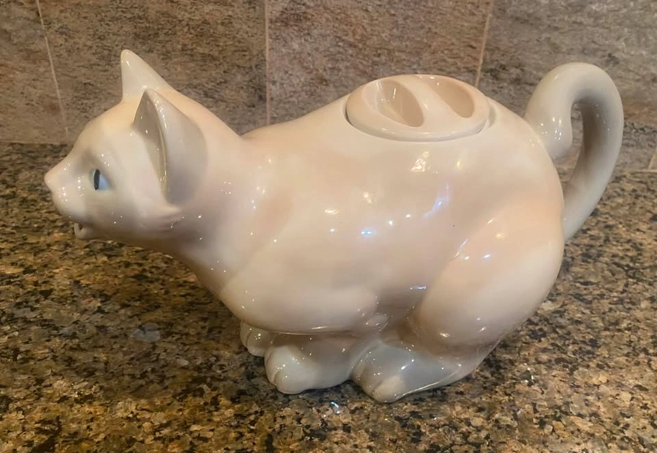 Vintage Ceramic Cat Teapot - photo 2