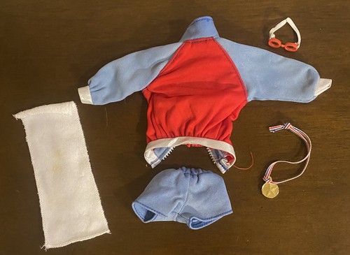 1999 Barbie Mattel USA Olympic Swimming Champion Outfit - photo 2