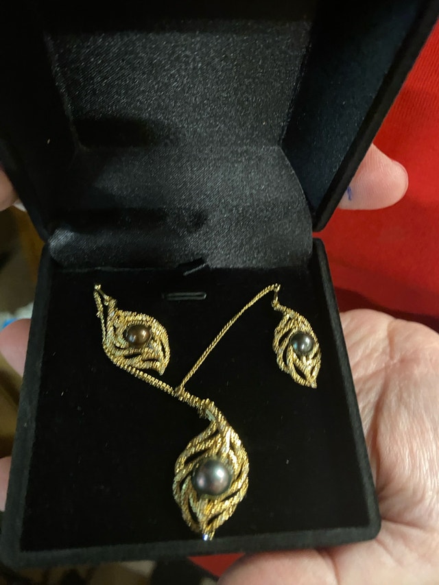 Tahitian Pearl and Gold Jewelry Set - New