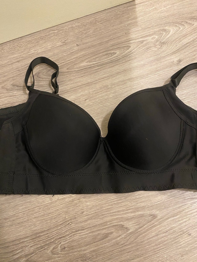 Black Bra. Size 44/100