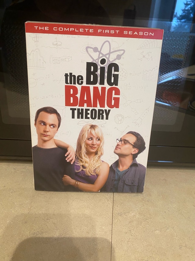 The Big Bang Theory DVD Set. First Season.