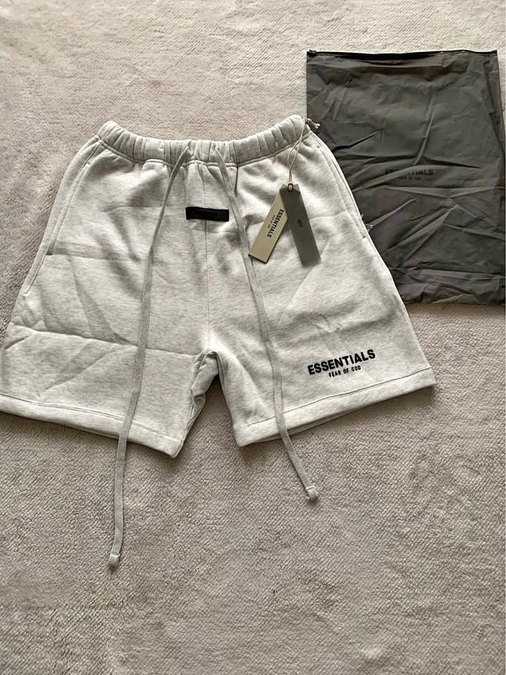 LIGHT OATMEAL SHORTS FOR SUMMER