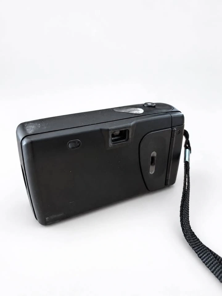 Nikon EF100 - photo 3