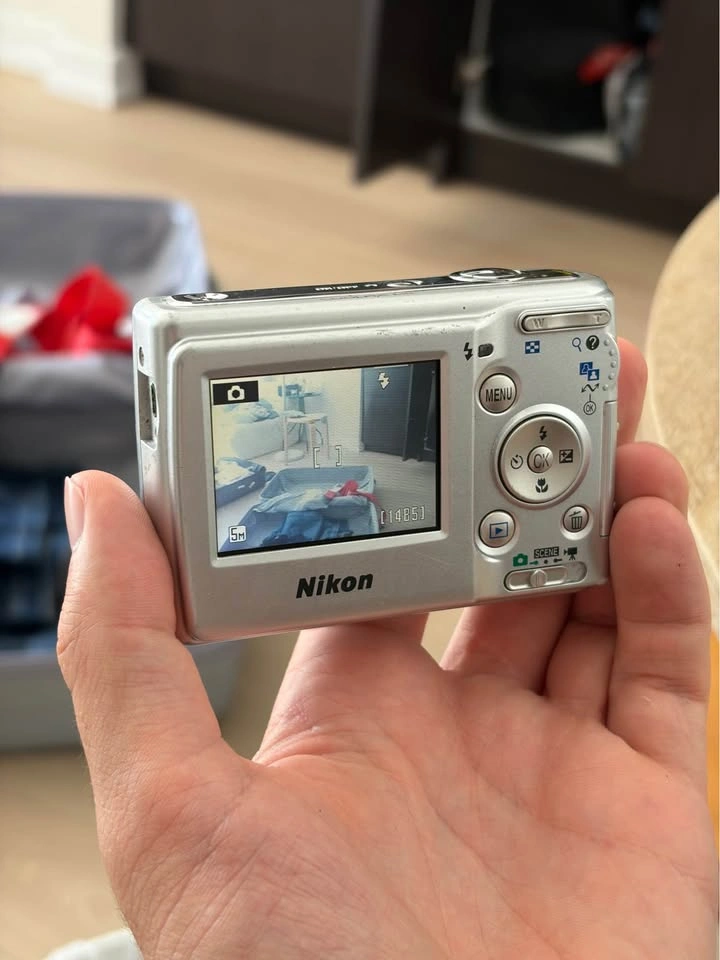 Nikon Coolpix L10 - photo 4