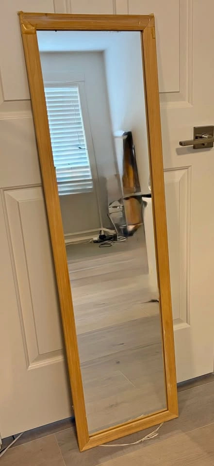 Vertical Mirror Free