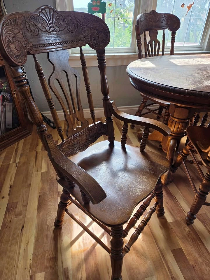 Solid Wood Dining Set - photo 2