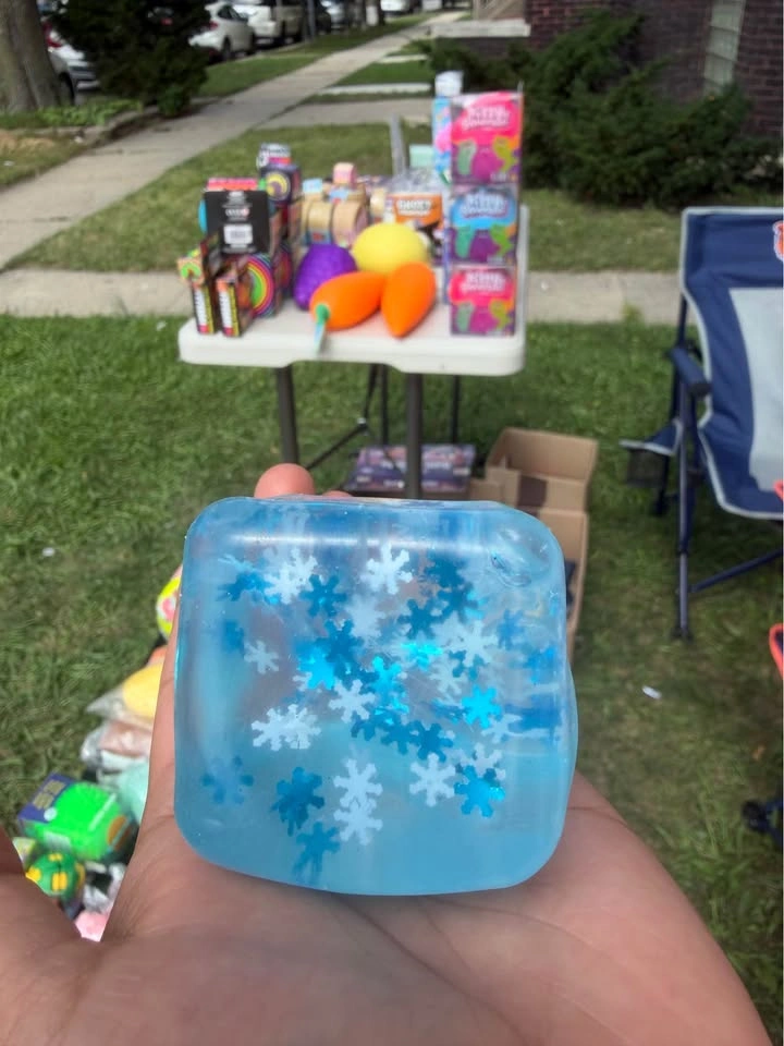 SNOWFLAKE NEEDOH NICE CUBE DUPE - photo 2