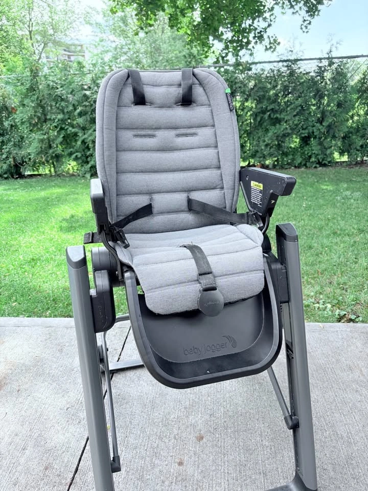 Baby Jogger City Bistro High Chair — Very Good Condition - photo 2