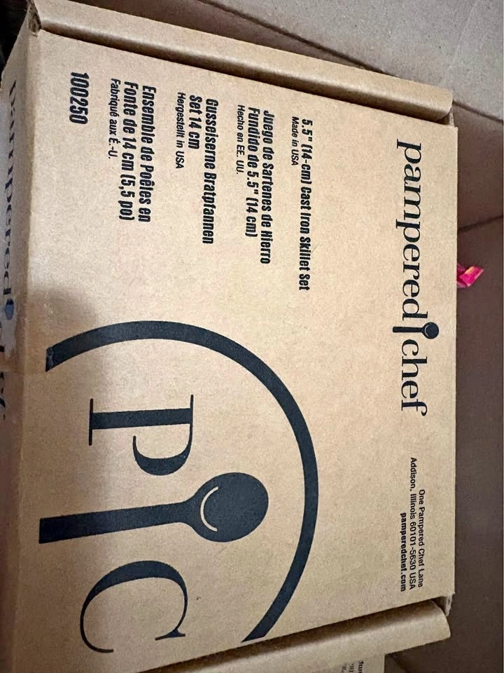 Pampered chef 5.5” cast iron skillets