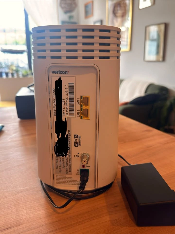 Verizon Fios E3200 Wi-FI Extender - photo 2