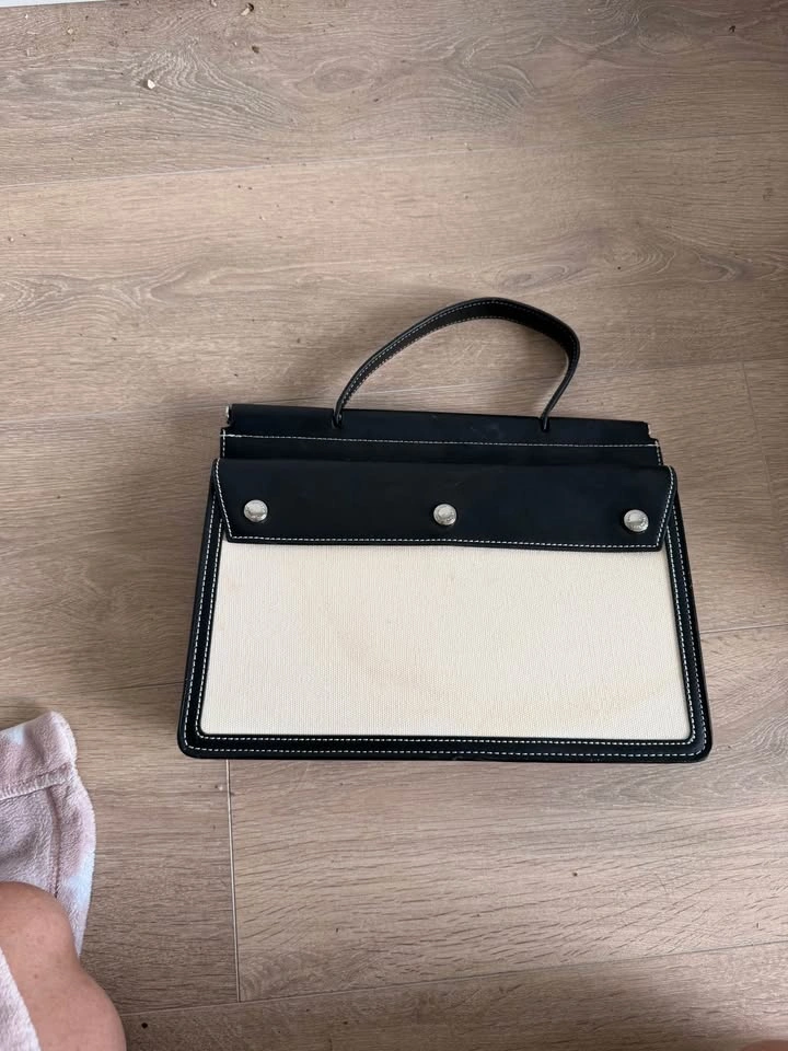 Burberry Horseferry Pocket Bag - photo 4