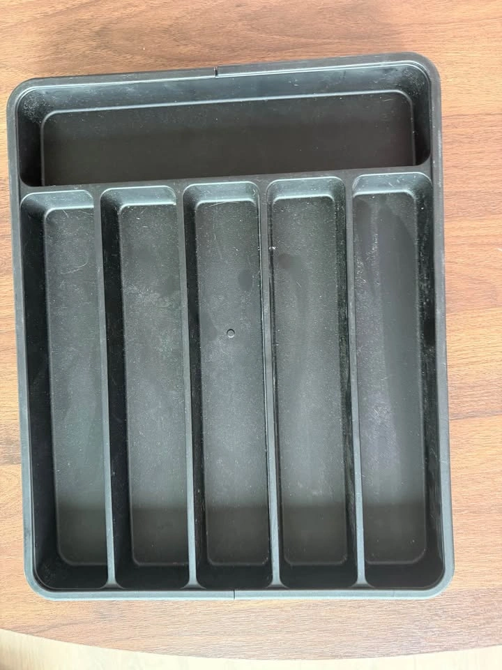 Adjustable drawer organizer - photo 2