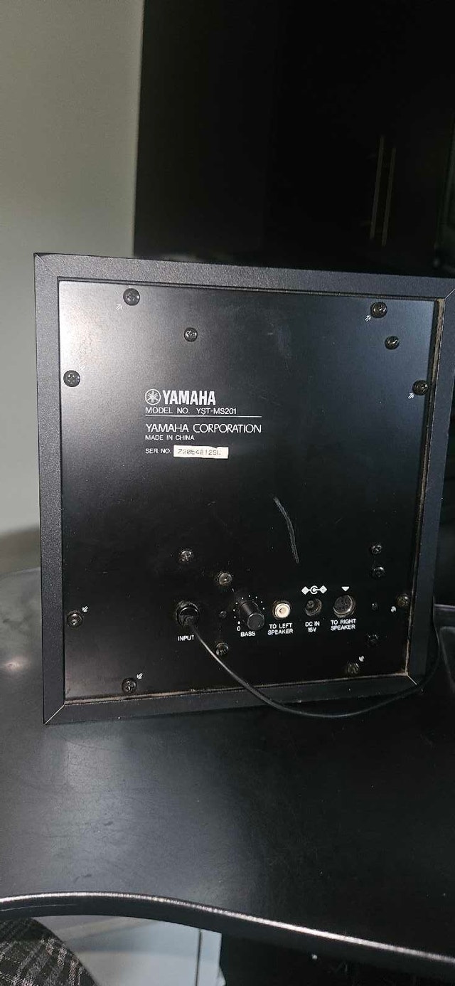 Yamaha Compact Powered Subwoofer - Good Condition - photo 2
