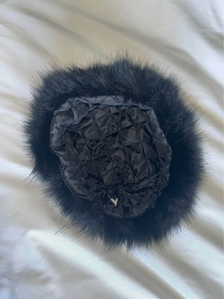 Black Faux Fur Hat - photo 2