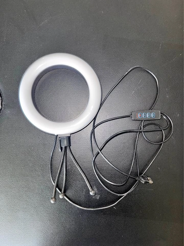 Small USB ring light