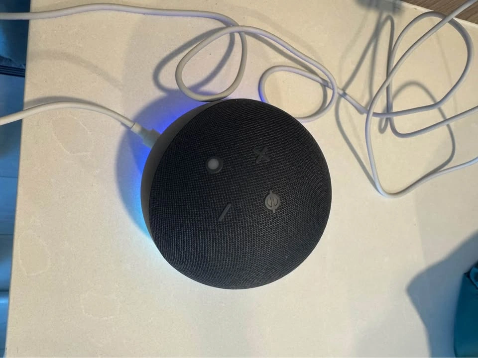 Alexa Echo Dot 5th Gen - photo 2