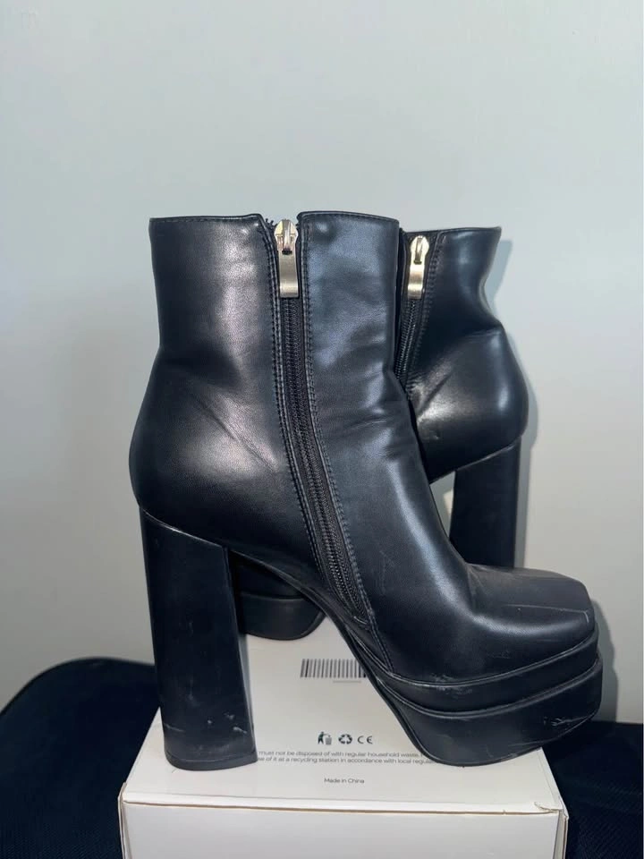 Black Platform Block Heel Ankle Boots - photo 3