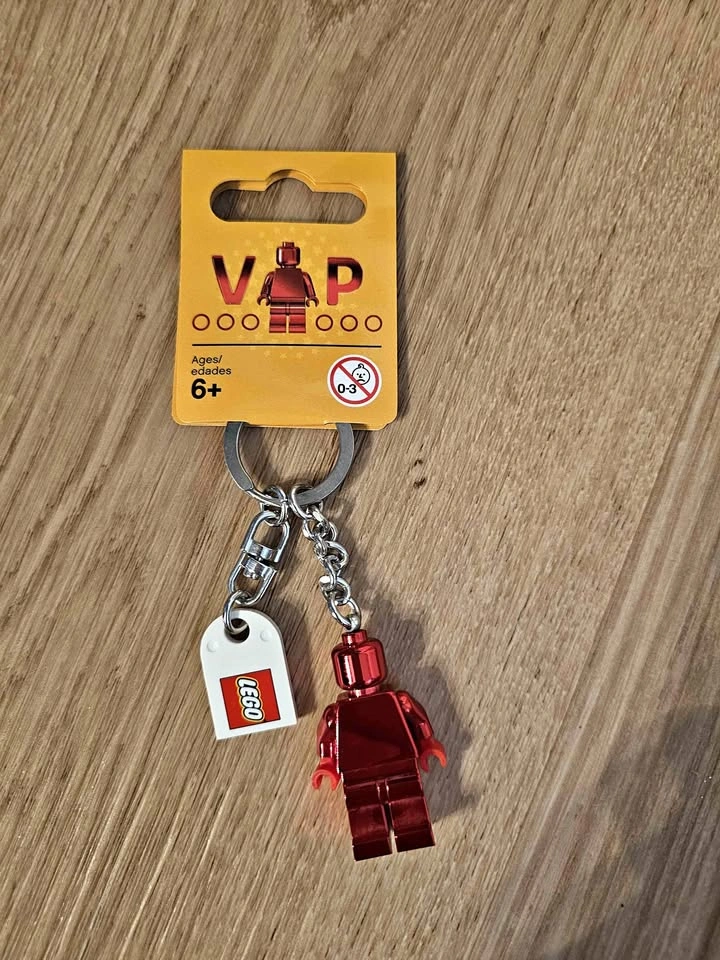 Lego VIP Chrome Red Minifigure Keychain